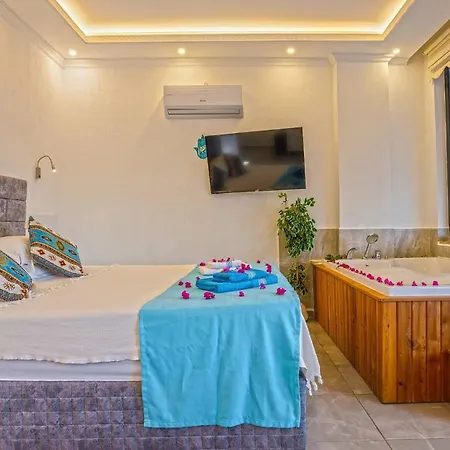 Villa Private Sahin-2 Pool Heater Available Kaş