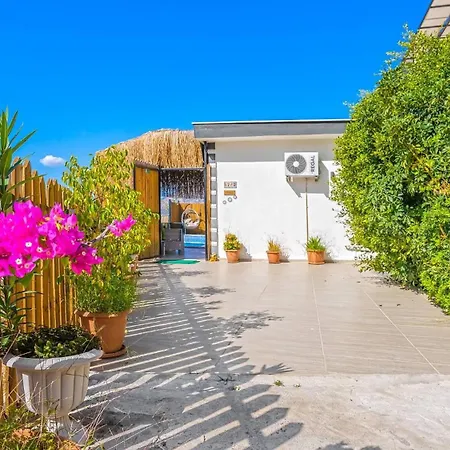 Villa Private Sahin-2 Pool Heater Available